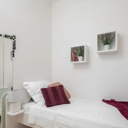 Salvia With Private Jacuzzi Apartman *