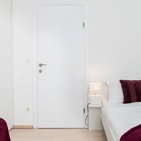 Salvia With Private Jacuzzi Apartman