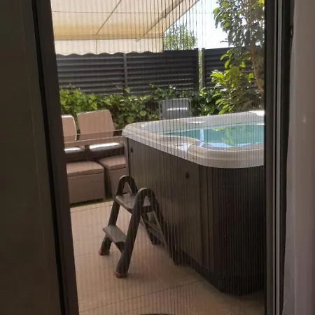 Apartment Salvia With Private Jacuzzi Split