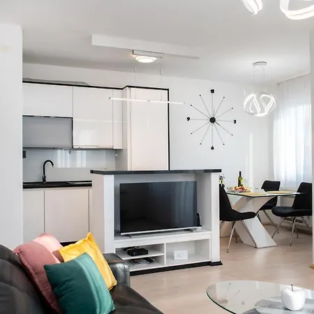 Salvia With Private Jacuzzi Apartman Split