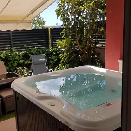 Apartment Salvia With Private Jacuzzi
