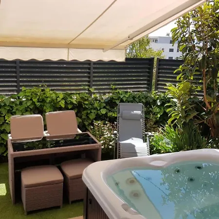 Salvia With Private Jacuzzi 스플리트